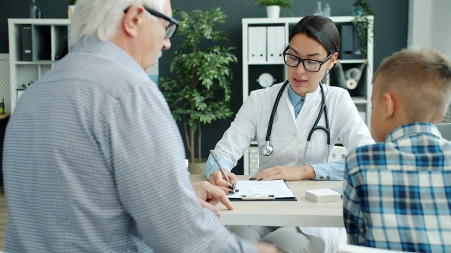 Doctor consulting with patient at Tejas Clinic